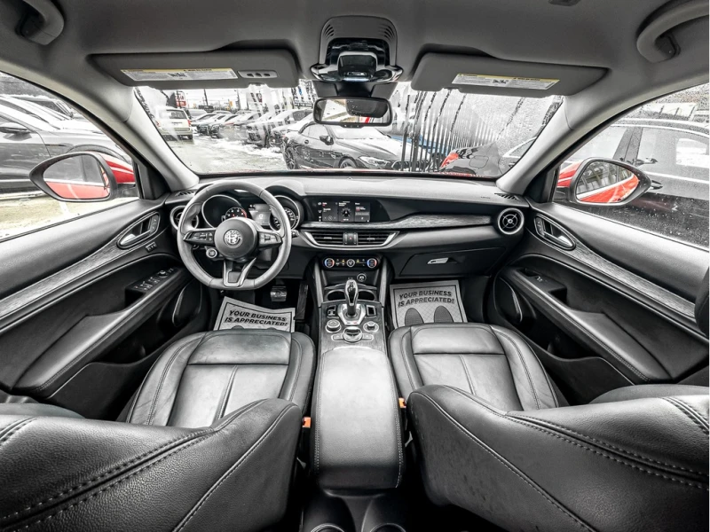 Alfa Romeo Giulia * SPRINT* AWD* CARFAX* , снимка 8 - Автомобили и джипове - 52882373