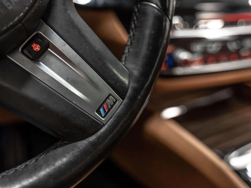 BMW 530 * xDrive * CARFAX * ЦЕНА ДО БГ, снимка 17 - Автомобили и джипове - 53166870