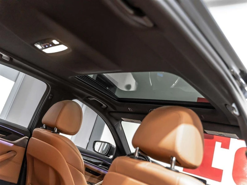 BMW 530 * xDrive * CARFAX * ЦЕНА ДО БГ, снимка 12 - Автомобили и джипове - 53166870