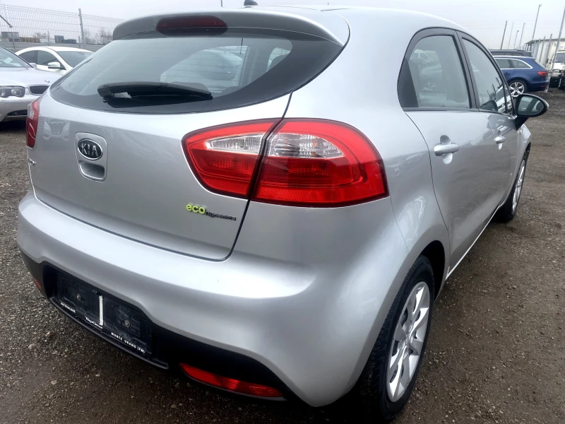 Kia Rio 1.2CRDI Multimedia Перфектна, снимка 4 - Автомобили и джипове - 53219024