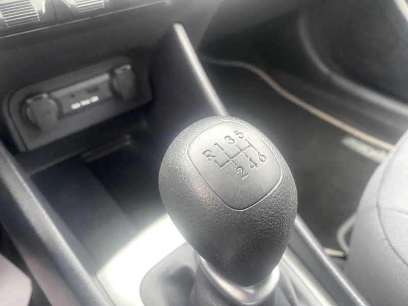 Kia Rio 1.2CRDI Multimedia Перфектна, снимка 16 - Автомобили и джипове - 53219024