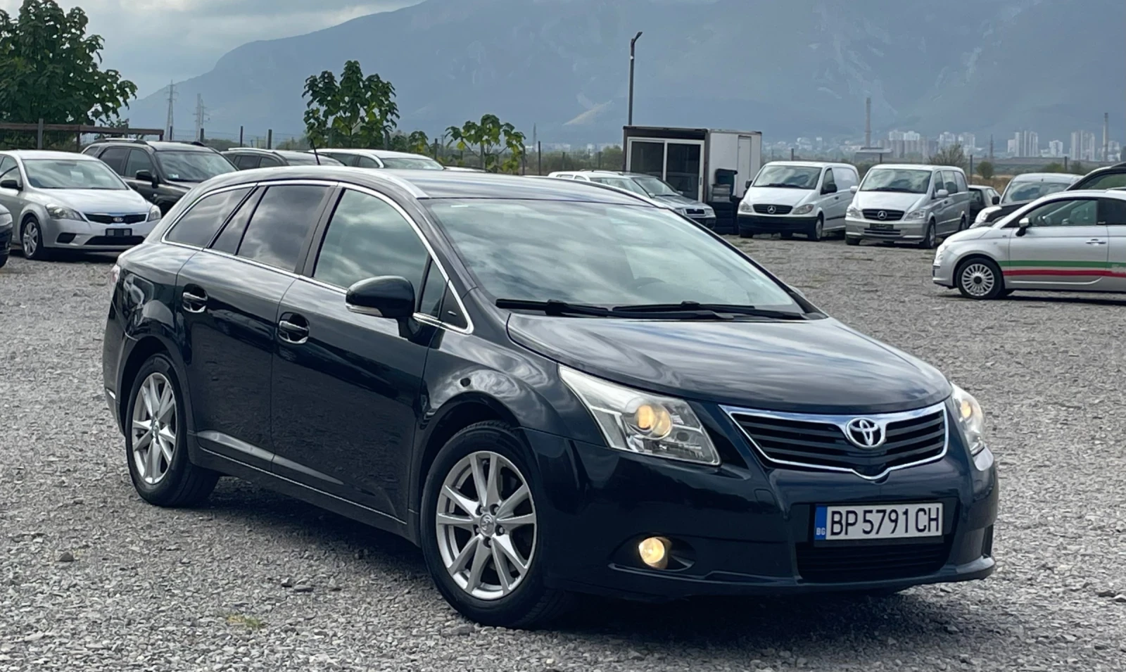 Toyota Avensis 2.2 D-4D 150к.с * Климатроник*  - изображение 3