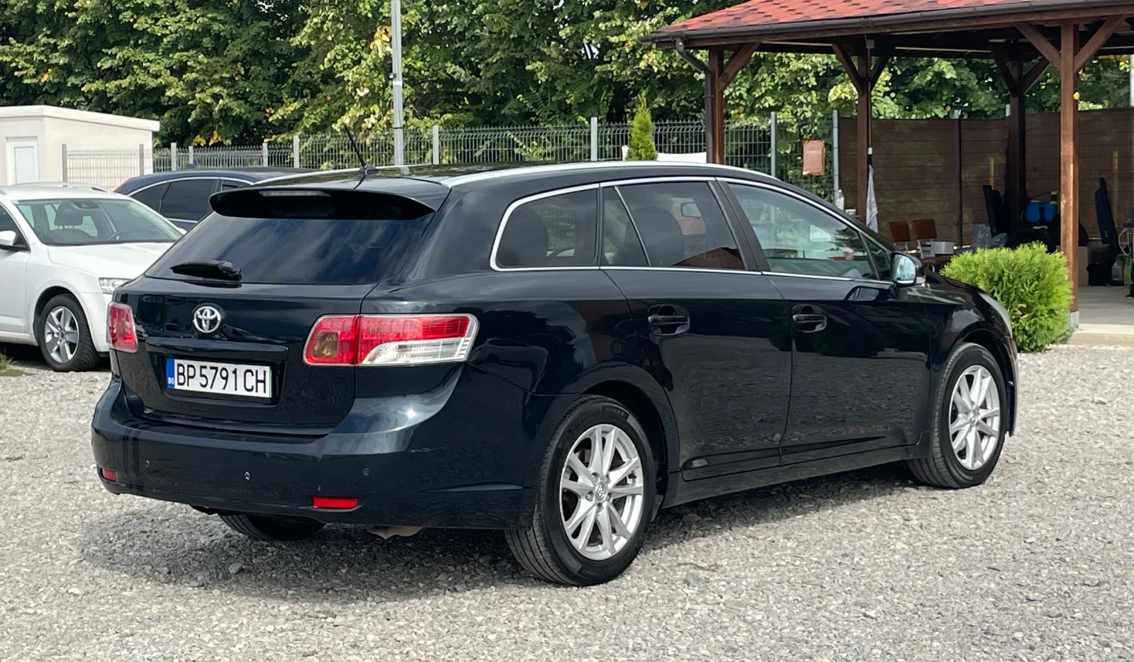 Toyota Avensis 2.2 D-4D 150к.с * Климатроник*  - изображение 5