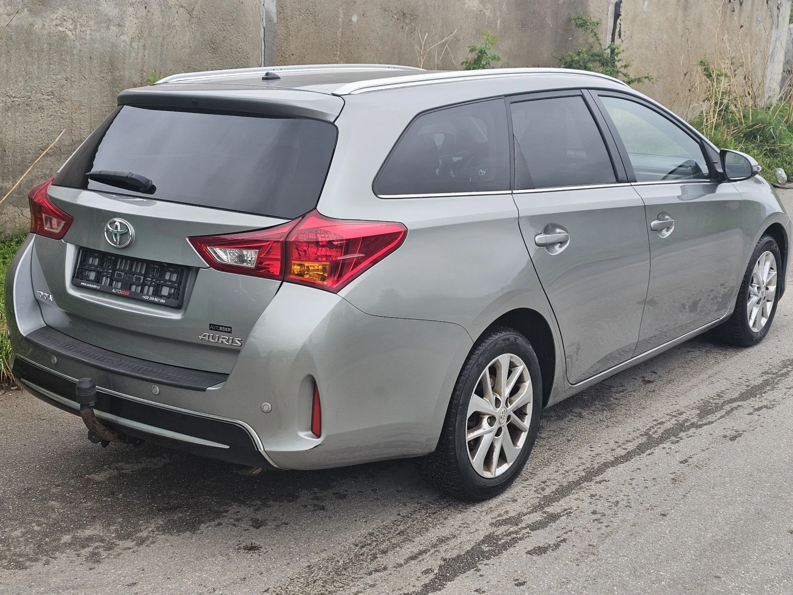 Toyota Auris 1.4 D4-D  - изображение 4