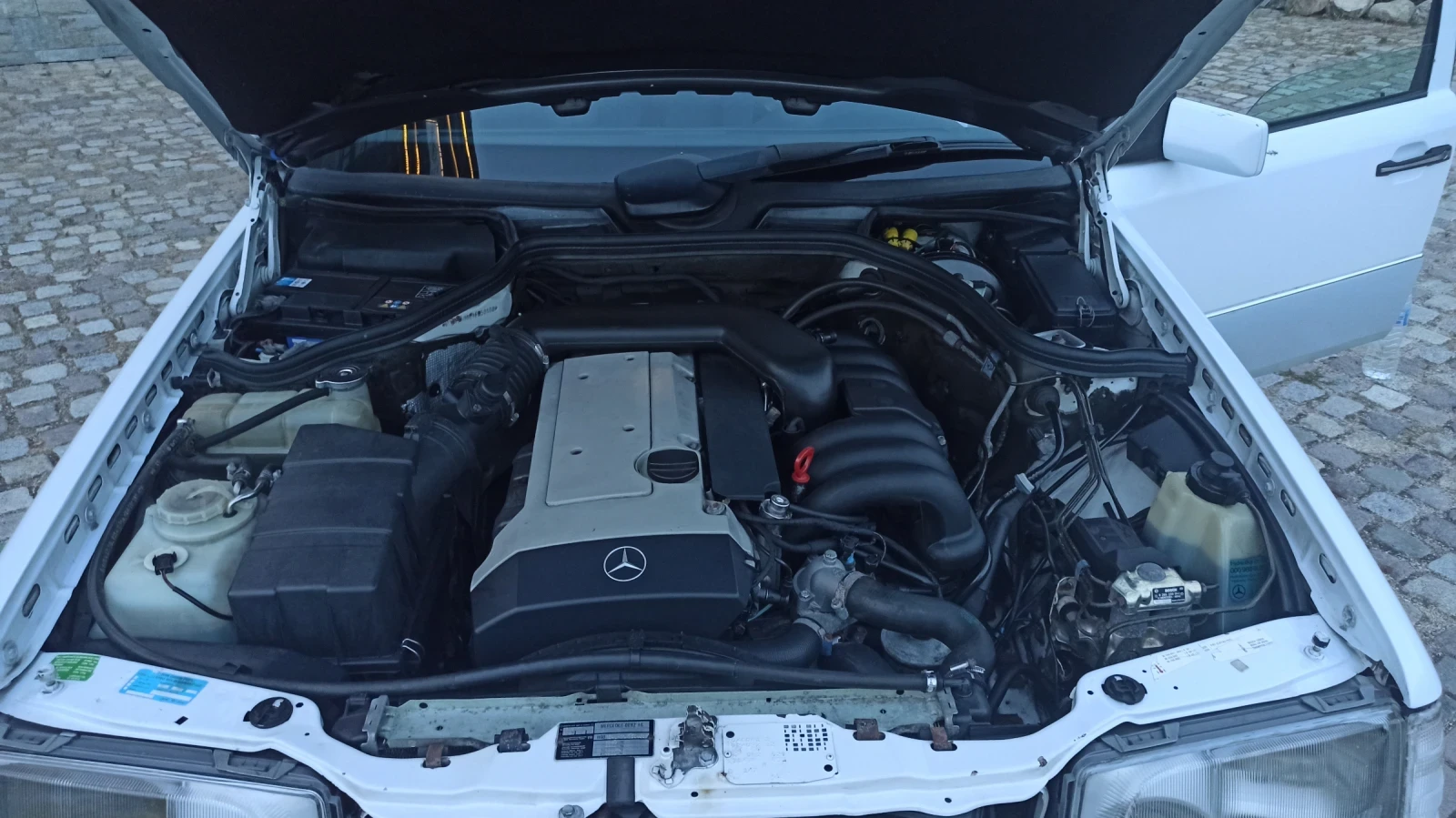 Mercedes-Benz E 320  - изображение 6