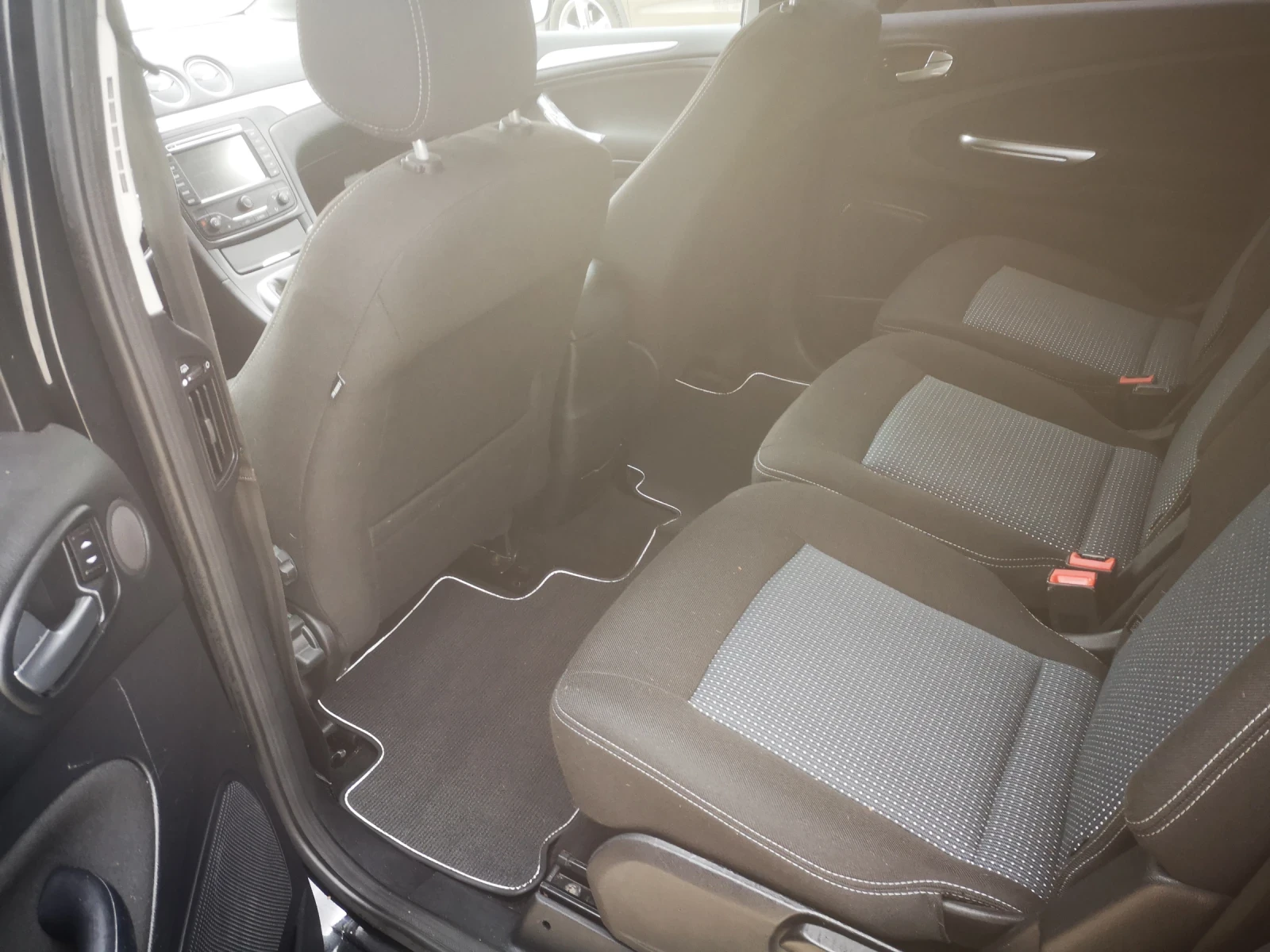 Ford S-Max 2.0D 140ps - изображение 4