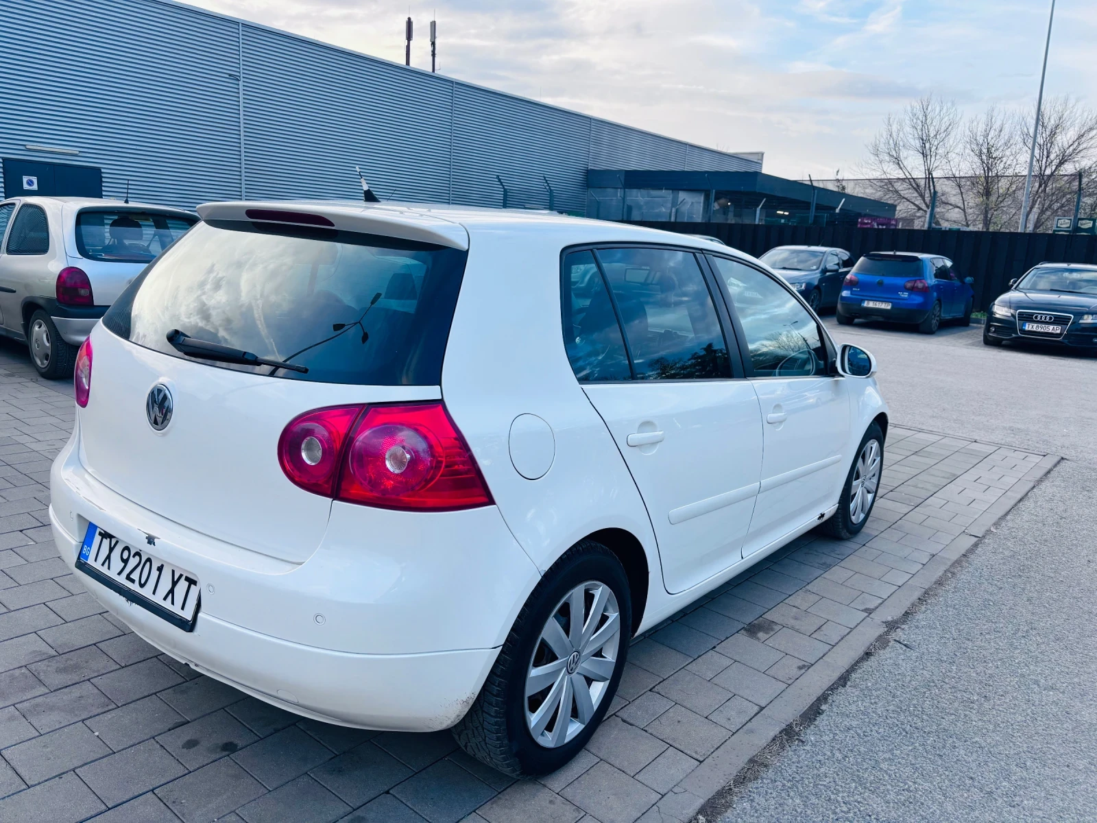 VW Golf 1.9 TDI 105к.с. 6ск. - изображение 4