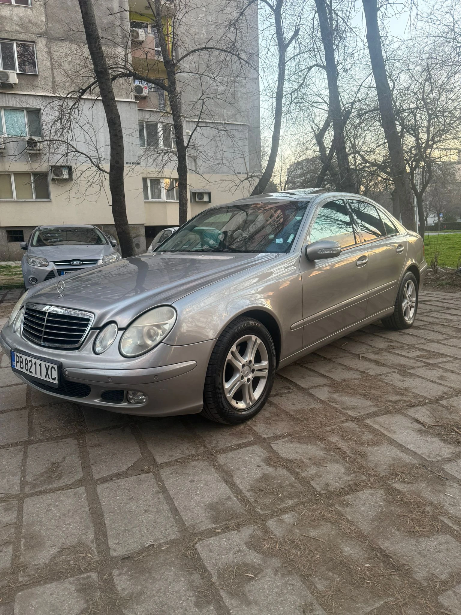 Mercedes-Benz E 220  - изображение 3