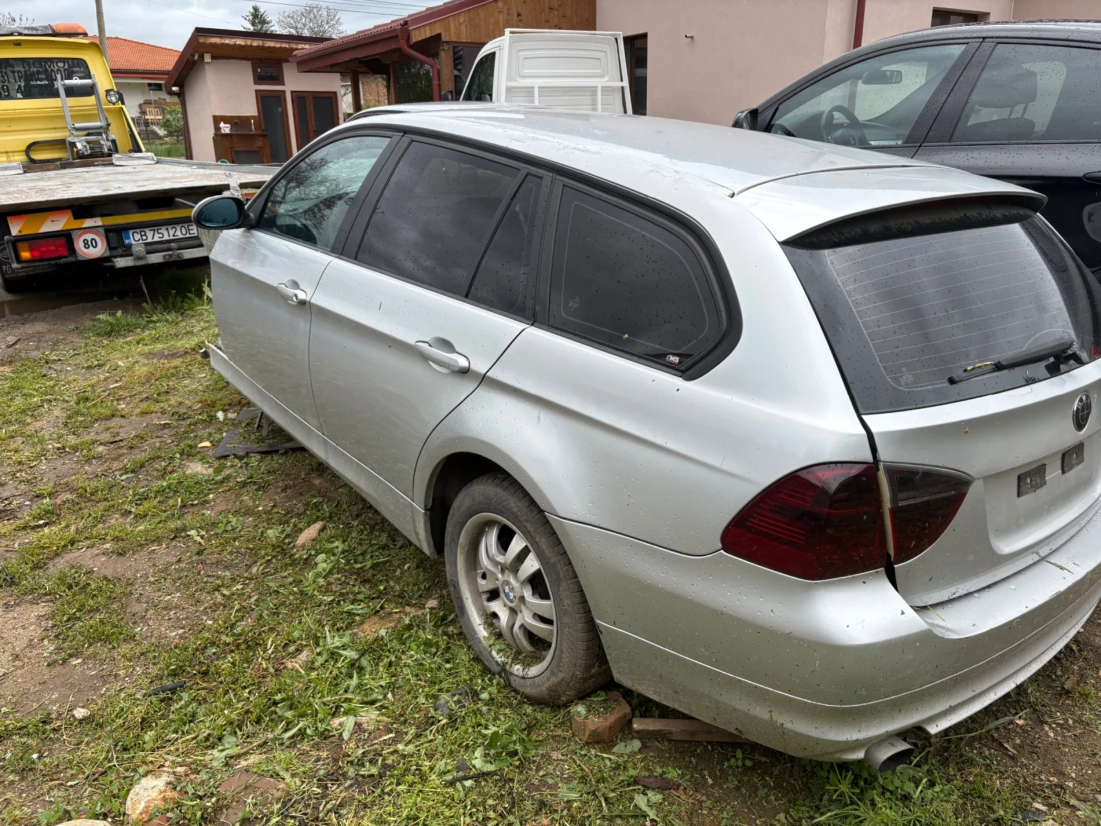 BMW 320 320, снимка 5 - Автомобили и джипове - 54617935