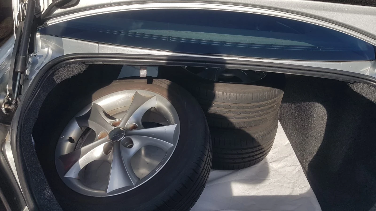 VW Jetta 1.9 tdi 105 кс , снимка 10 - Автомобили и джипове - 53758336