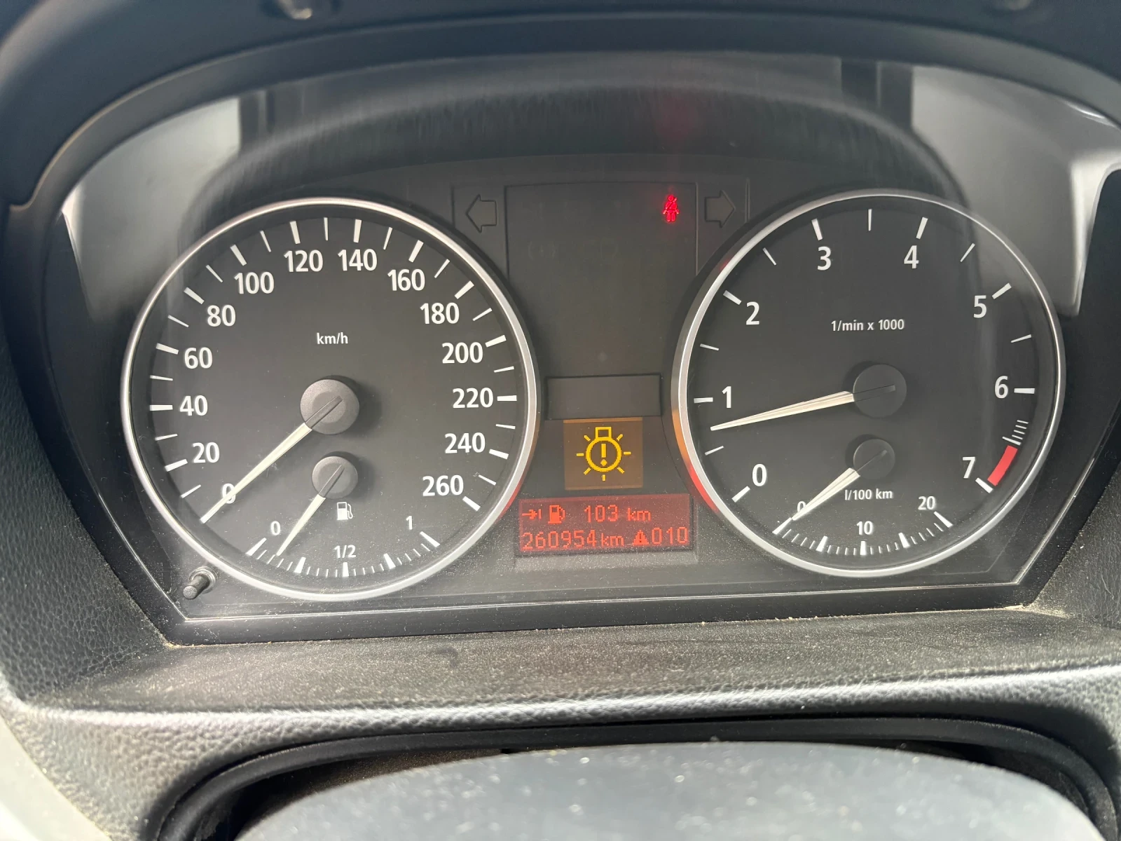 BMW 320 320, снимка 7 - Автомобили и джипове - 53758336