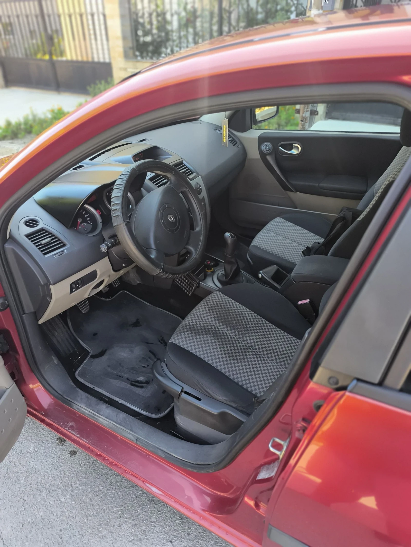 Renault Megane, снимка 7 - Автомобили и джипове - 53937763