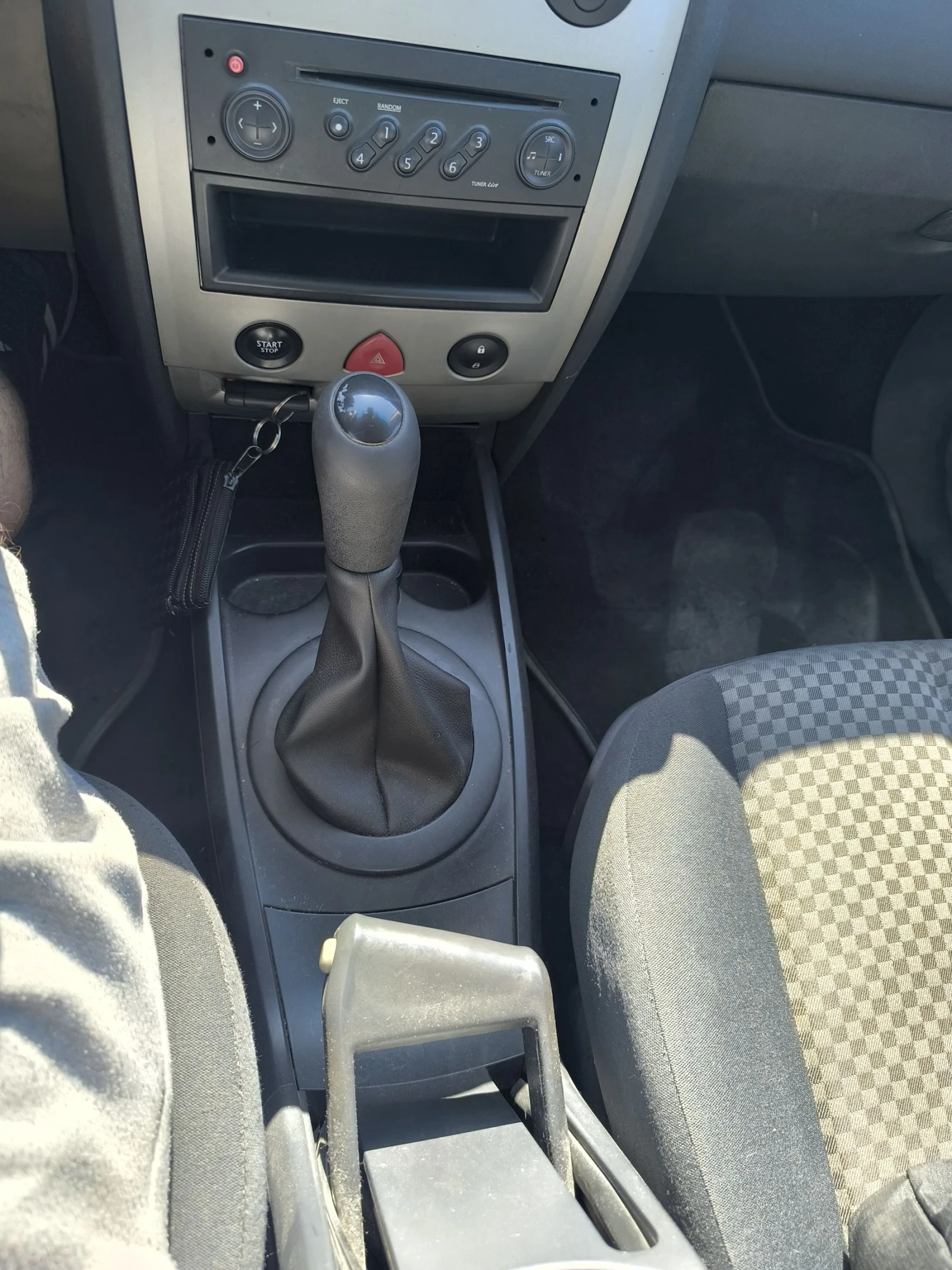 Renault Megane, снимка 11 - Автомобили и джипове - 53937763