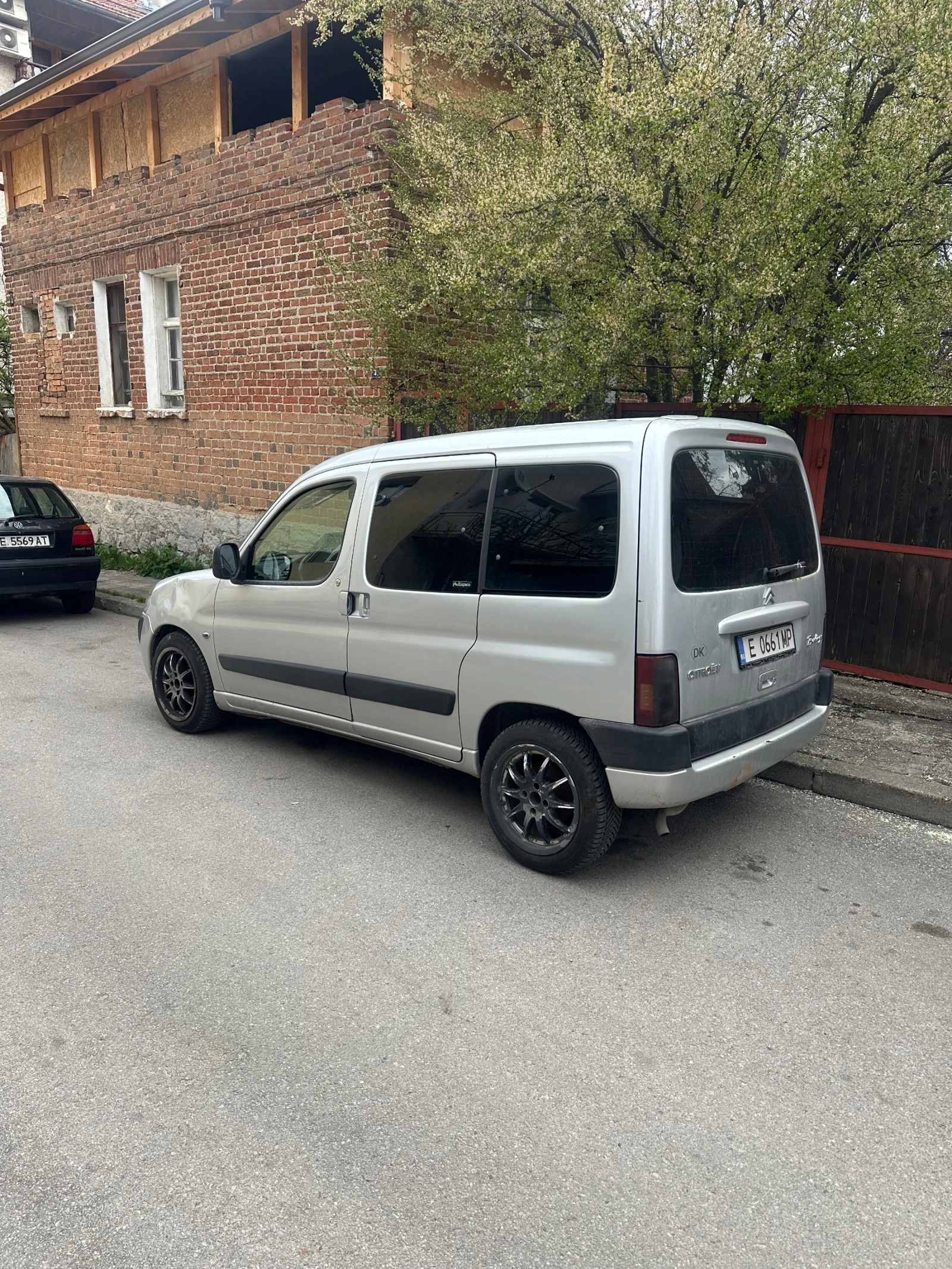 Citroen Berlingo, снимка 2 - Автомобили и джипове - 54243891