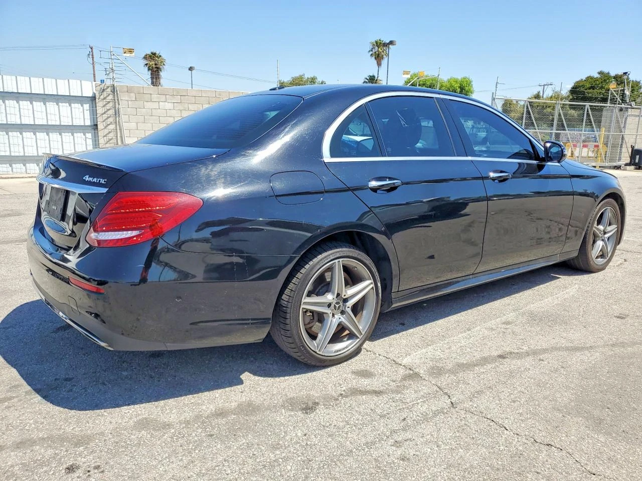 Mercedes-Benz E 450 4MATIC, снимка 5 - Автомобили и джипове - 54637997