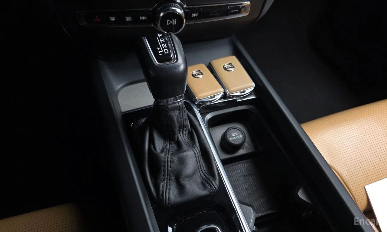 Volvo V60 Cross Country 2nd GEN* T5* PRO* AWD* , снимка 8 - Автомобили и джипове - 54960406