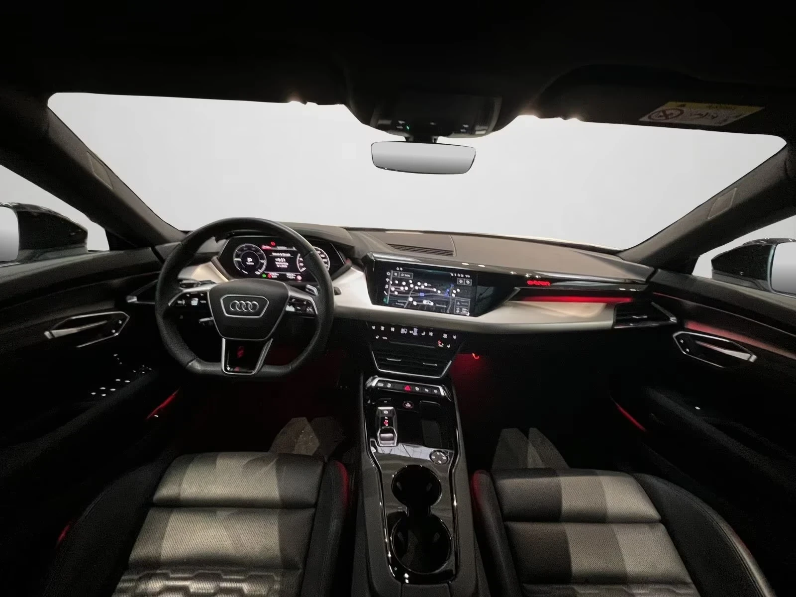 Audi E-Tron GT RS Ceramic Air suspension Matrix 360 HuD Pano , снимка 8 - Автомобили и джипове - 54963817