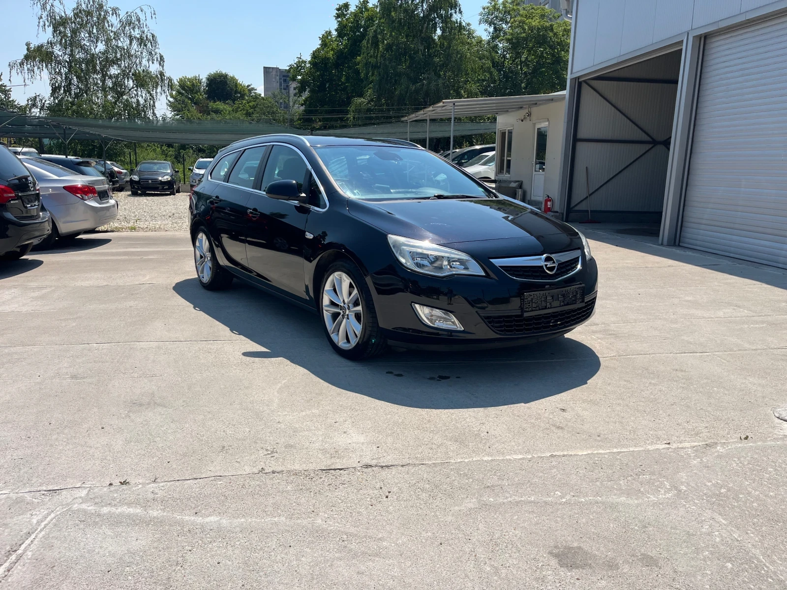Opel Astra SPORTS TOURER, снимка 4 - Автомобили и джипове - 55058309