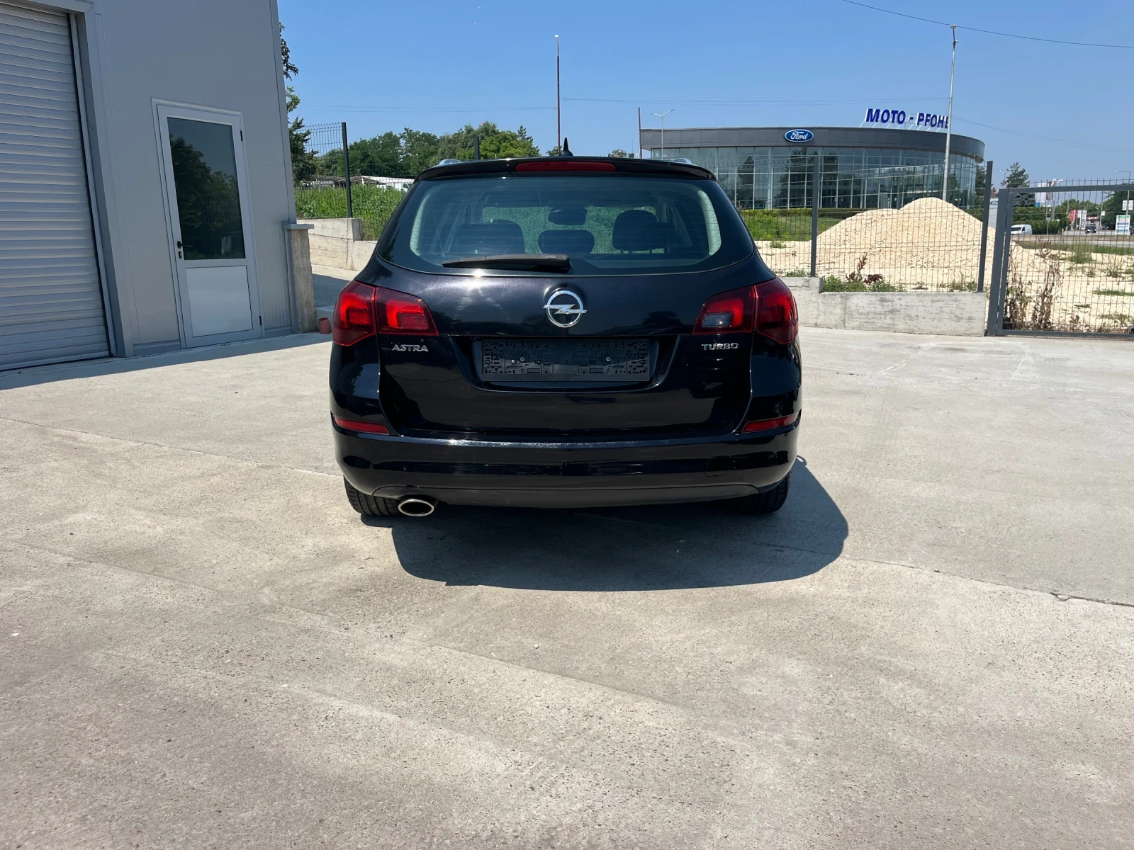 Opel Astra SPORTS TOURER, снимка 7 - Автомобили и джипове - 55058309