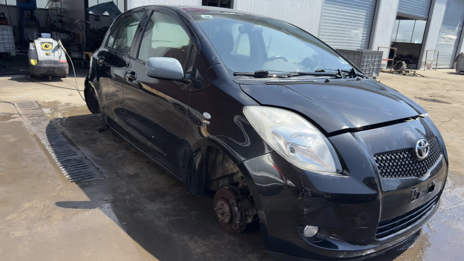 Toyota Yaris, снимка 2 - Автомобили и джипове - 55145736