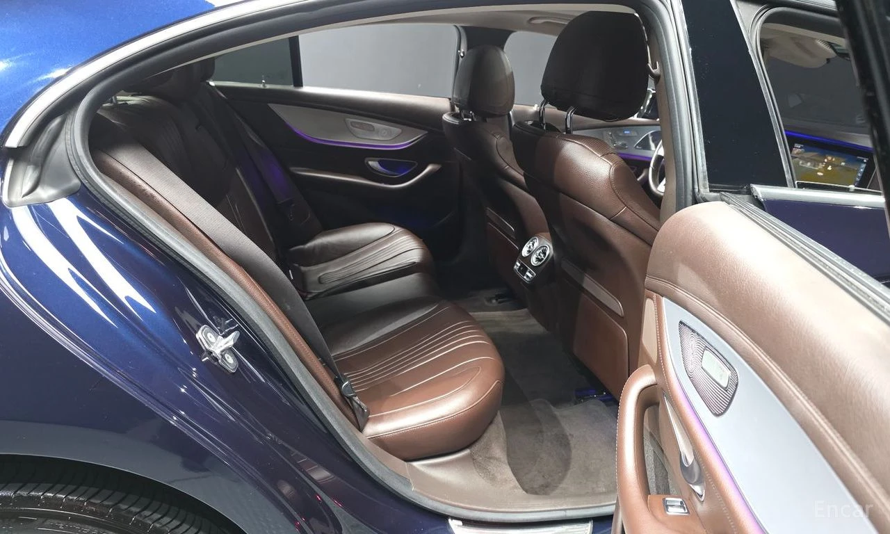 Mercedes-Benz CLS 400 AMG* LINE* 4MATIC* BURMESTER* ОБДУХВАНЕ* ДИСТРОНИК, снимка 16 - Автомобили и джипове - 55587113