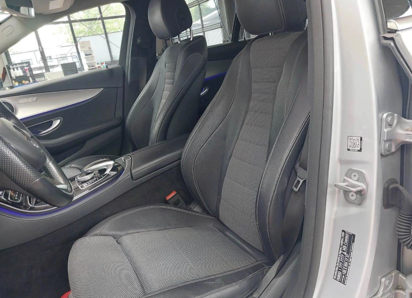 Mercedes-Benz E 220, снимка 12 - Автомобили и джипове - 56135033