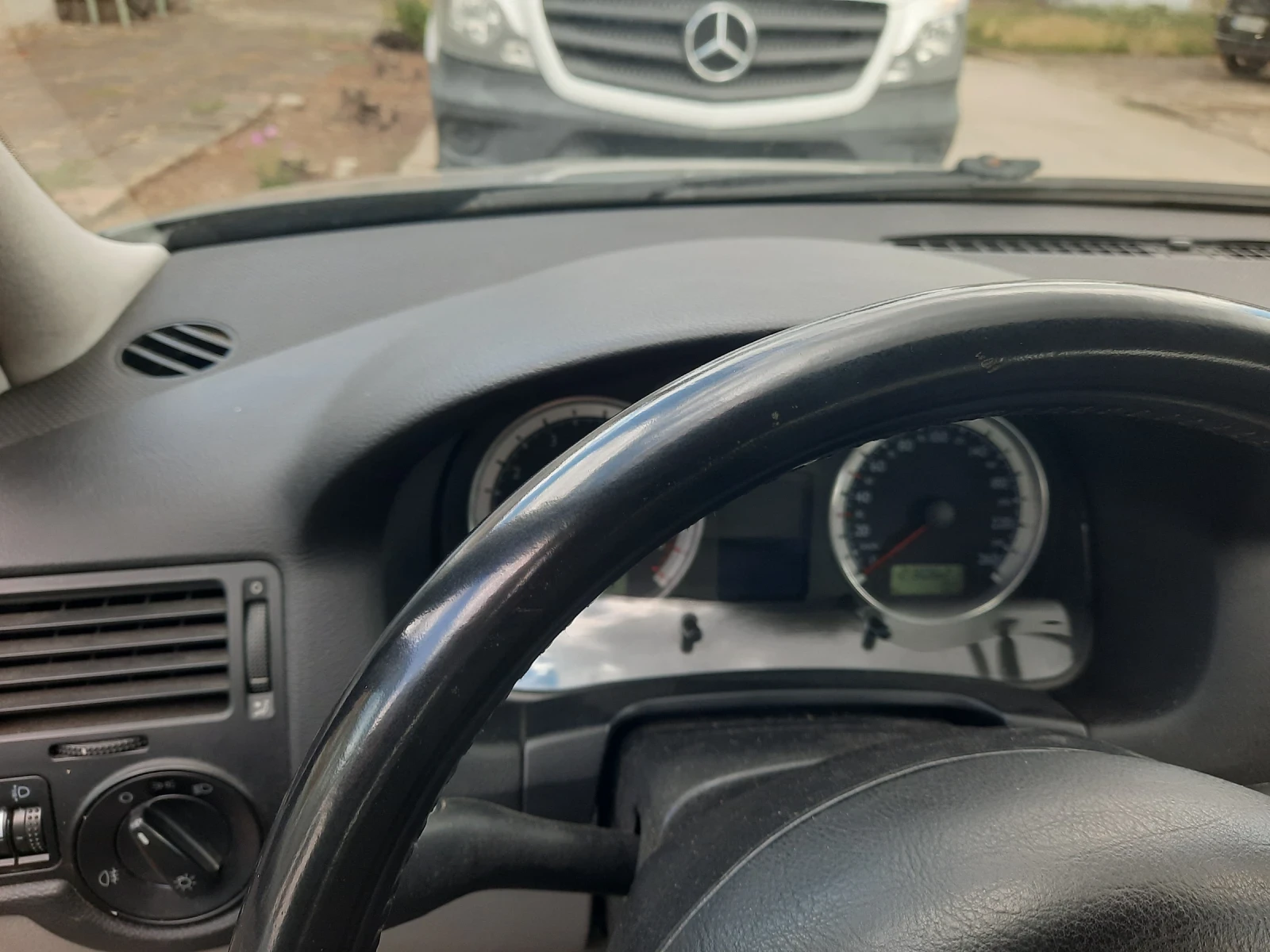 VW Bora, снимка 9 - Автомобили и джипове - 56309313