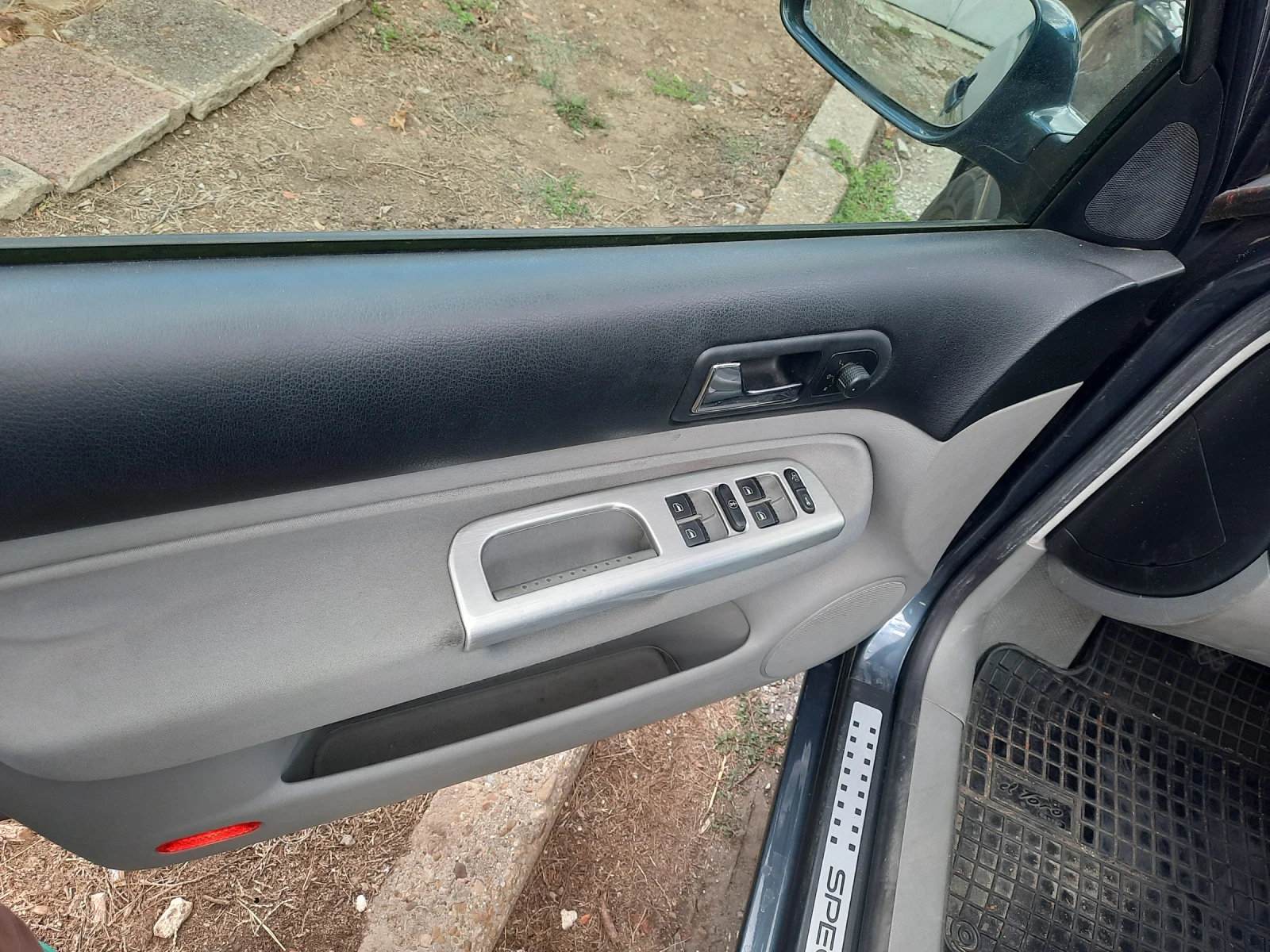 VW Bora, снимка 7 - Автомобили и джипове - 56309313