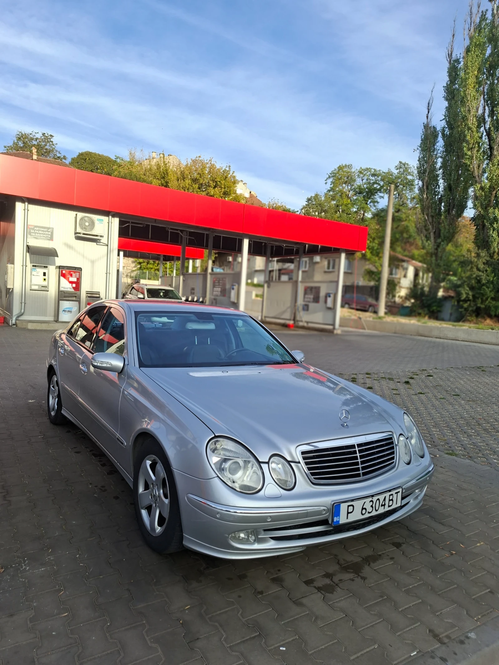 Mercedes-Benz E 320 W211, снимка 3 - Автомобили и джипове - 56403319