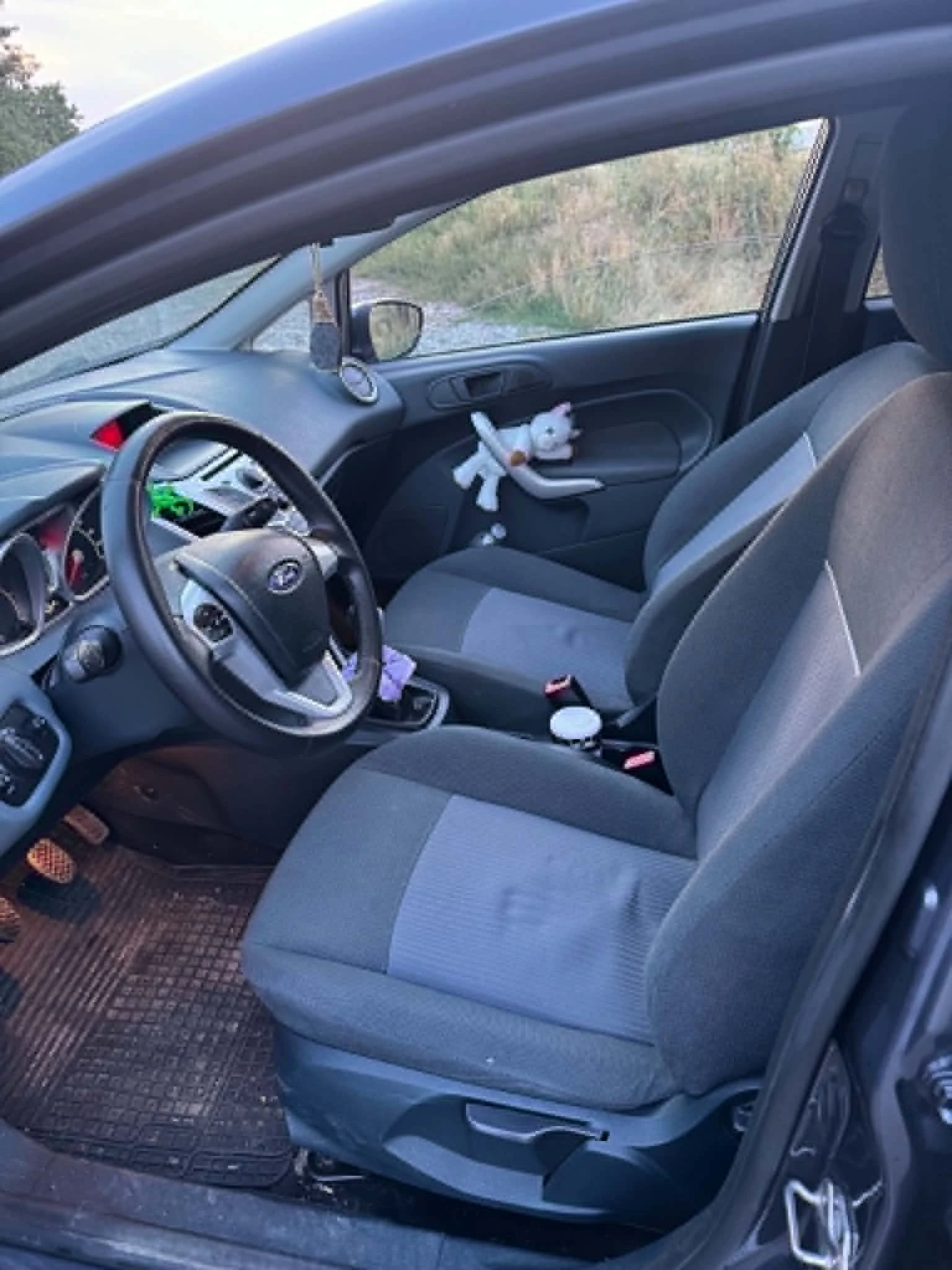Ford Fiesta 1.4 TDCI, снимка 8 - Автомобили и джипове - 56461275