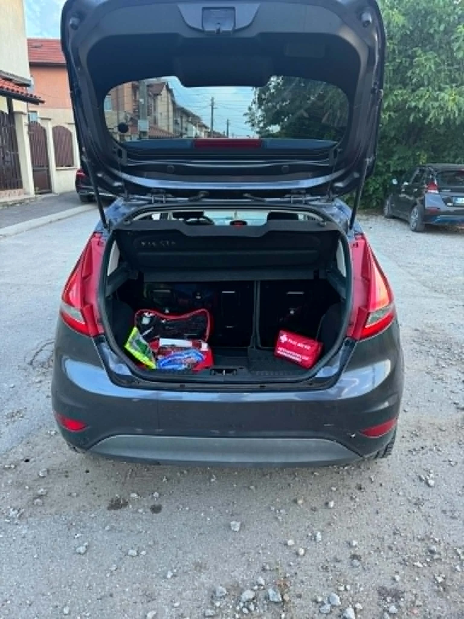 Ford Fiesta 1.4 TDCI, снимка 4 - Автомобили и джипове - 56461275