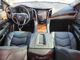 Cadillac Escalade AWD| СЕРВИЗНА ИСТОРИЯ| ОПЦИЯ ЗА ЛИЗИНГ, снимка 8