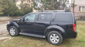 Nissan Pathfinder Джип, снимка 3