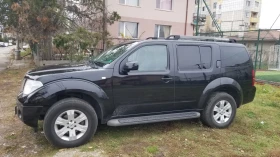 Nissan Pathfinder Джип, снимка 2