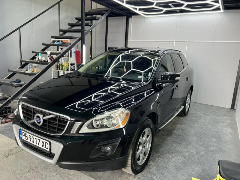 Volvo XC60, снимка 15 - Автомобили и джипове - 47308702