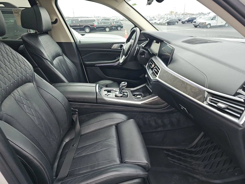 BMW X7 xDrive40i, снимка 12 - Автомобили и джипове - 53125660