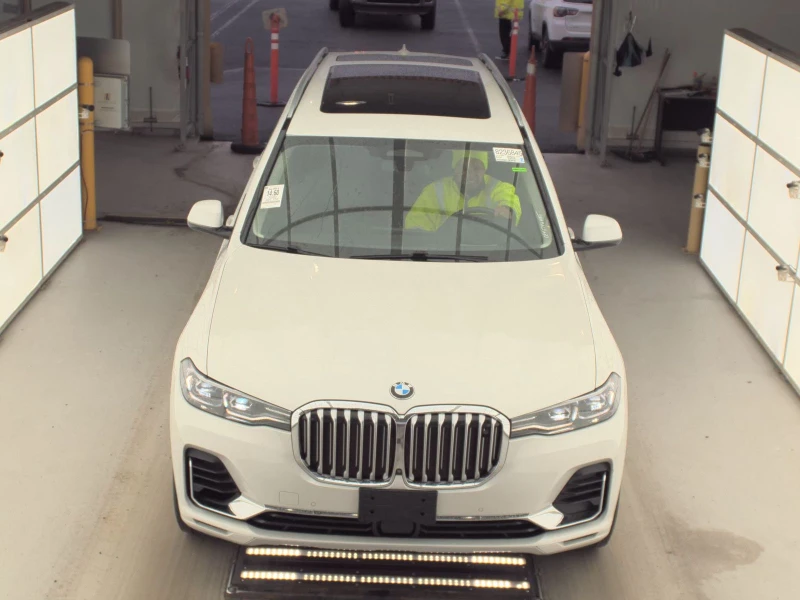 BMW X7 xDrive40i, снимка 2 - Автомобили и джипове - 53125660