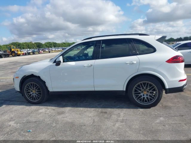 Porsche Cayenne Platinum Edition PDK* Обдухване* Следене* Пано* Bo - изображение 8