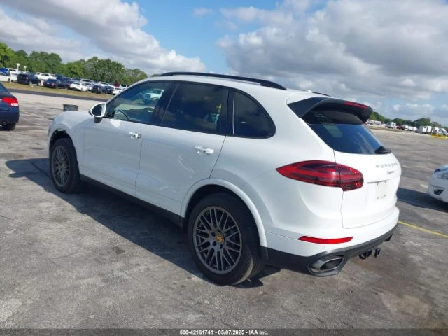Porsche Cayenne Platinum Edition PDK* Обдухване* Следене* Пано* Bo - изображение 4