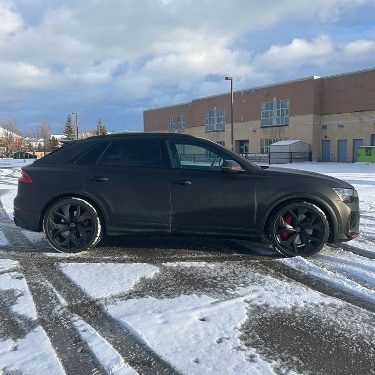 Audi RSQ8 * 4.0 TFSI quattro * CARFAX * БЕЗ ПЪРВОНАЧАЛНА ВНО, снимка 3 - Автомобили и джипове - 52967428