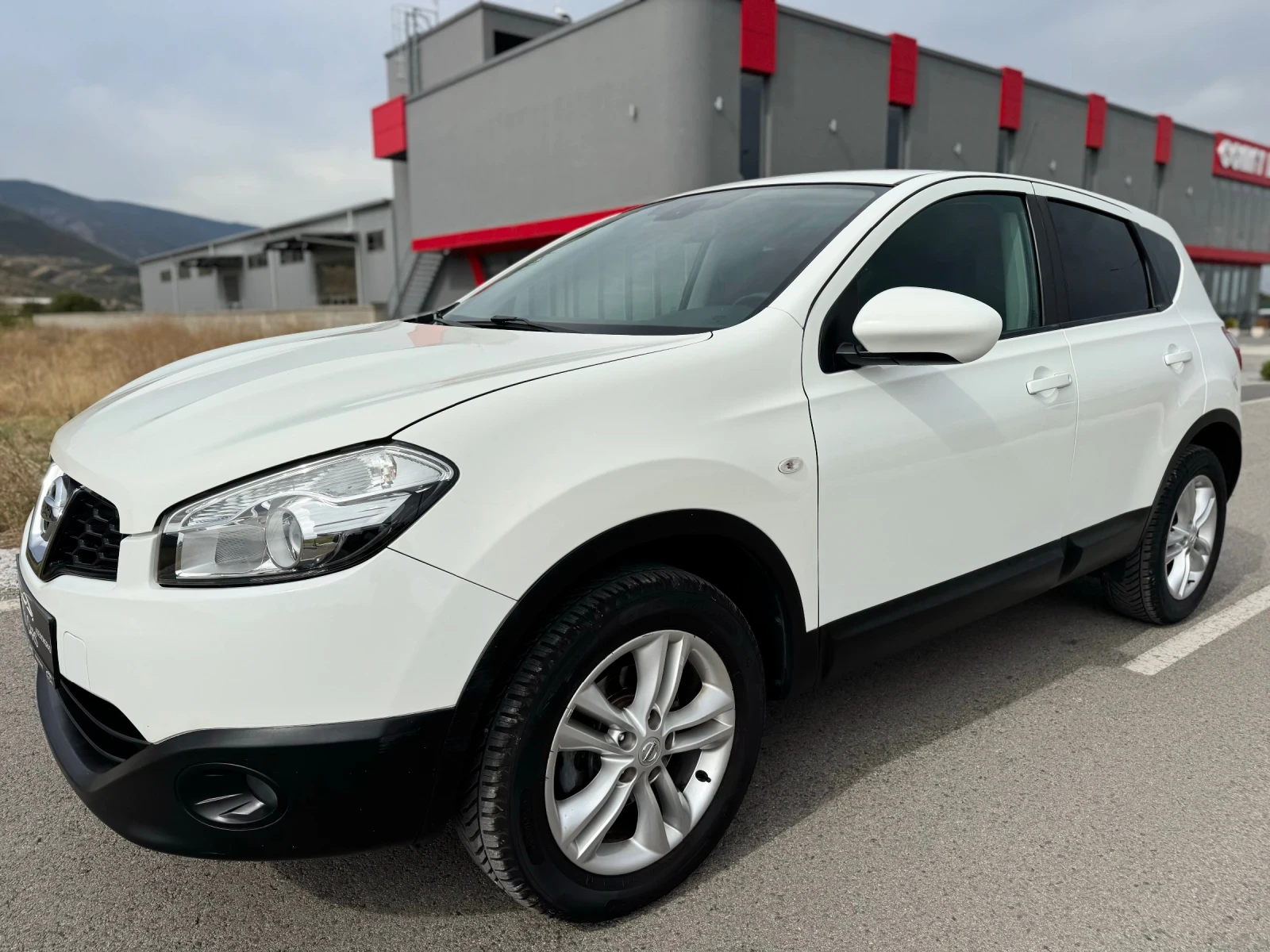 Nissan Qashqai 1.6i LPG BRC / FACELIFT / NAVI / CAMERA  - изображение 3