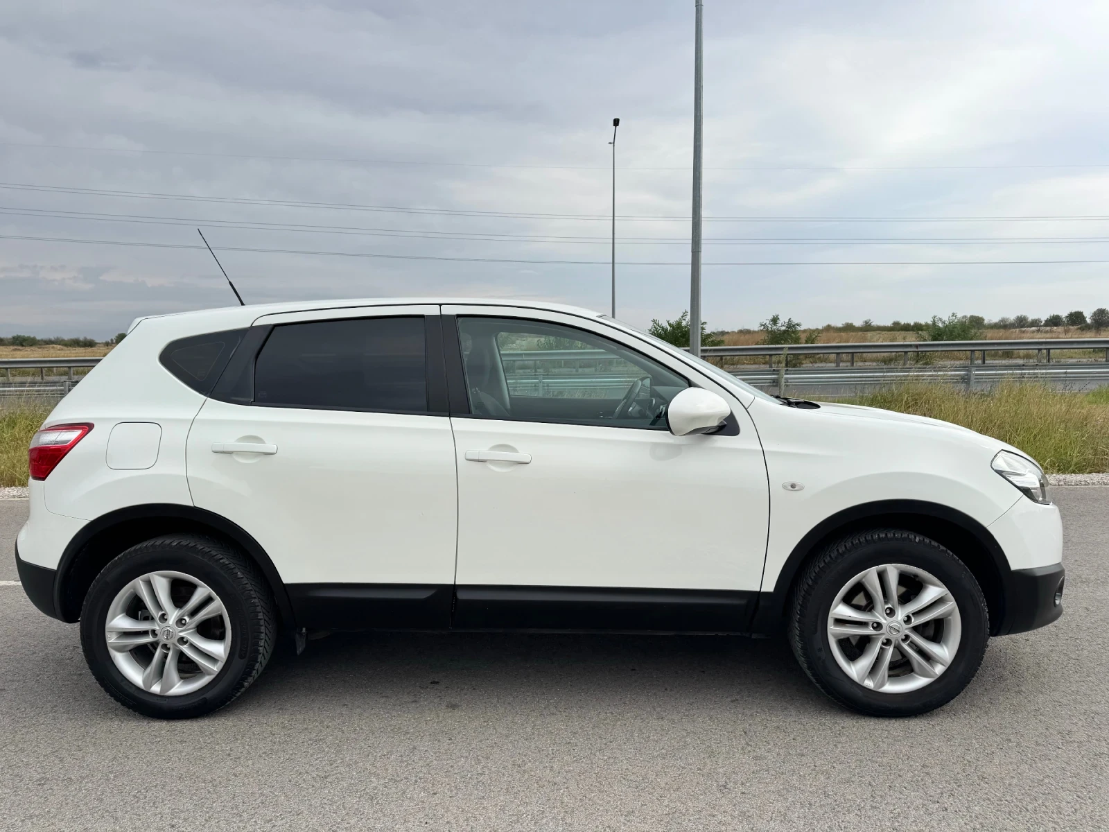 Nissan Qashqai 1.6i LPG BRC / FACELIFT / NAVI / CAMERA  - изображение 5