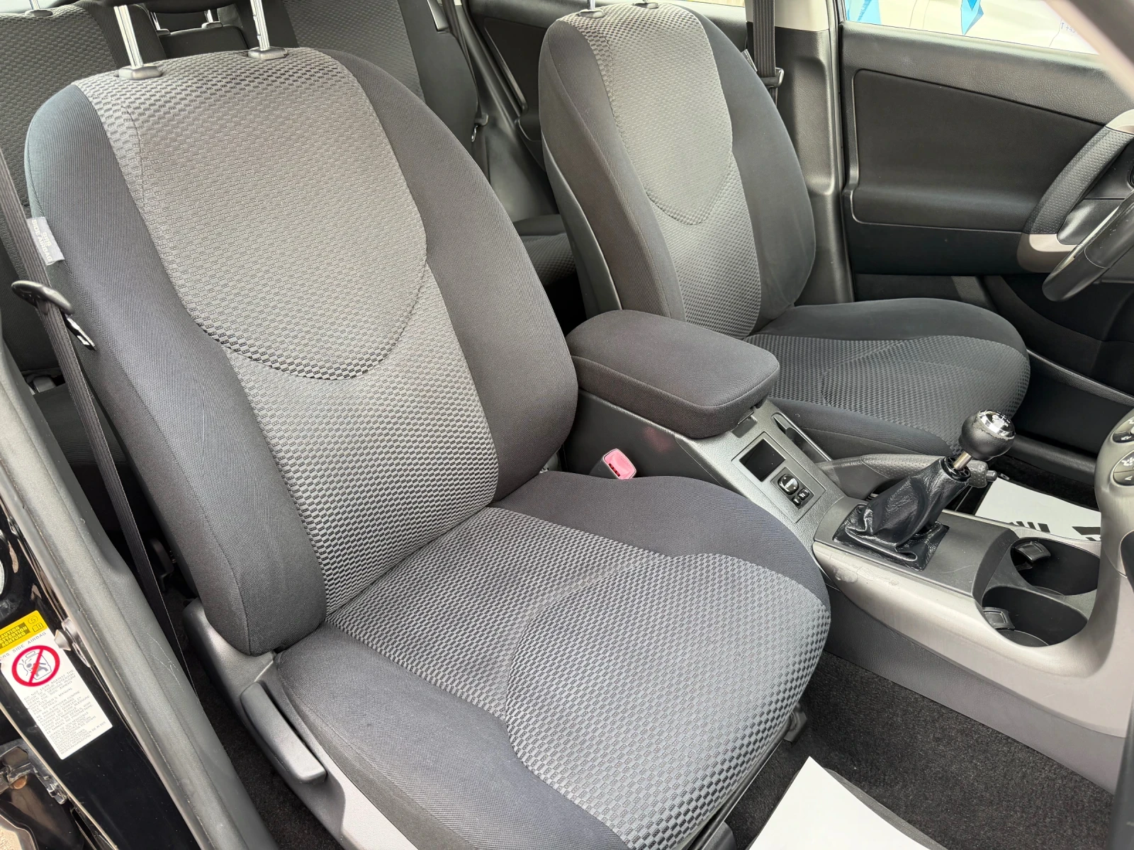 Toyota Rav4 2.0VVTI.4X4 | Mobile.bg — изображение 9