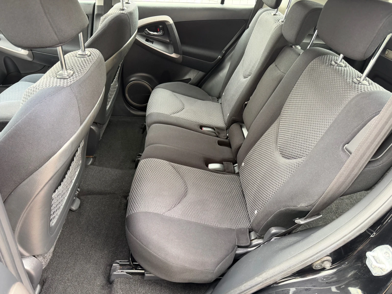 Toyota Rav4 2.0VVTI.4X4 | Mobile.bg — изображение 8