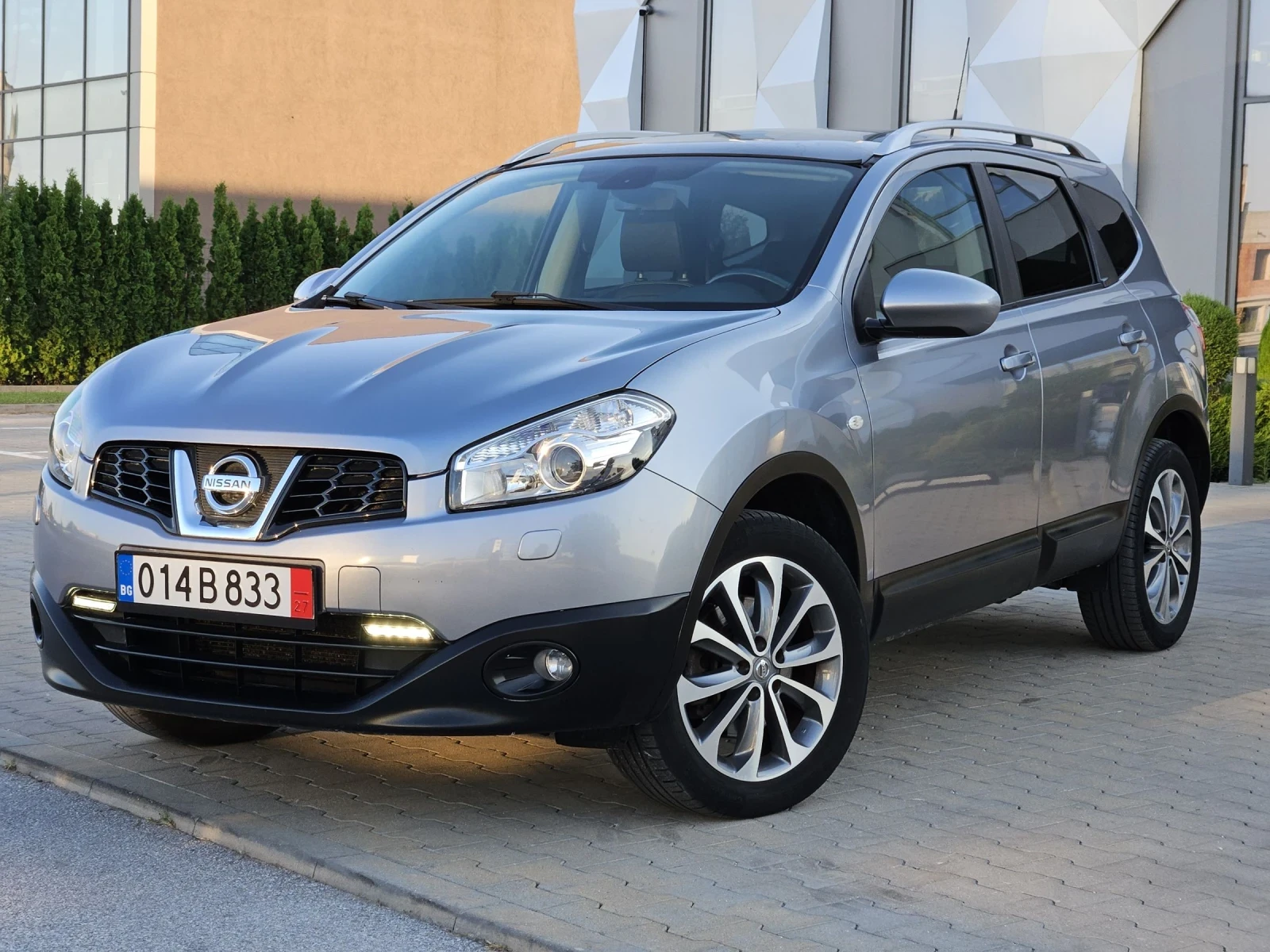 Nissan Qashqai 2.0i + 2 4x4 SWISS EDITION  | Mobile.bg � ����������� 1