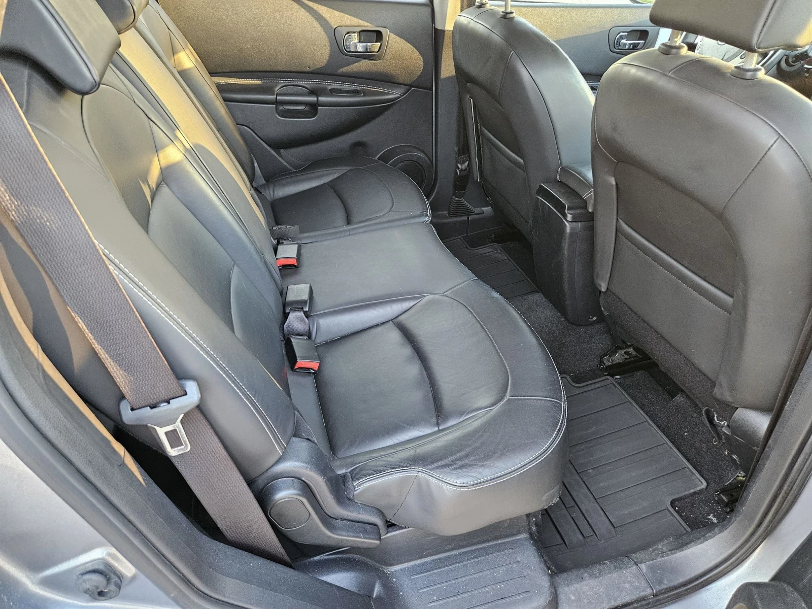 Nissan Qashqai 2.0i + 2 4x4 SWISS EDITION  | Mobile.bg � ����������� 10