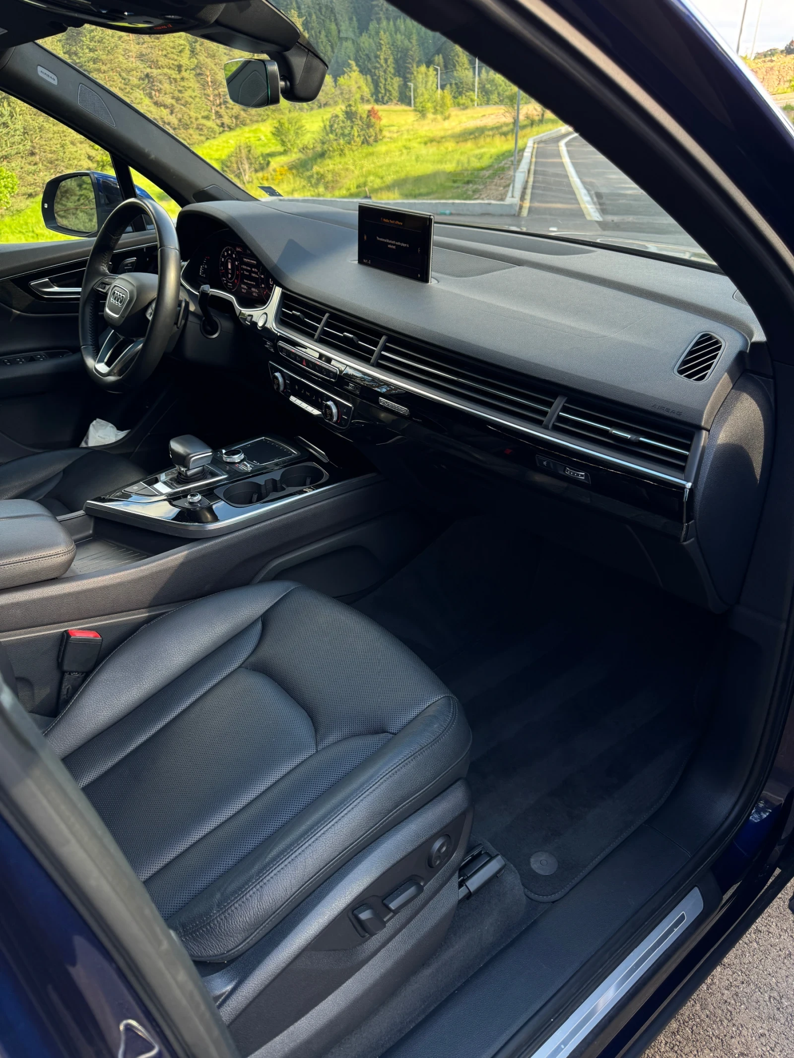 Audi Q7 Ниски километри, снимка 12 - Автомобили и джипове - 54973045