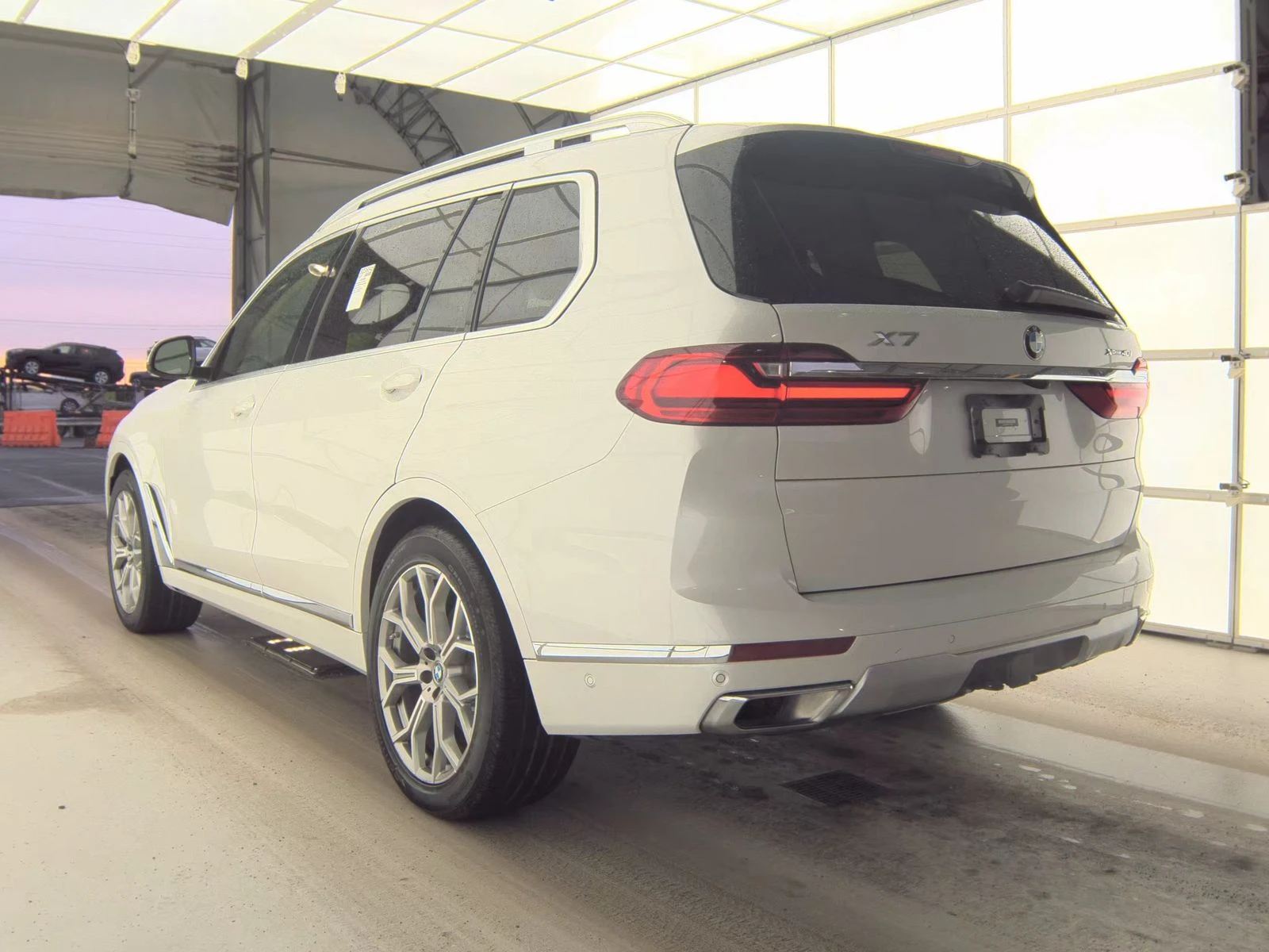 BMW X7 xDrive40i - изображение 4