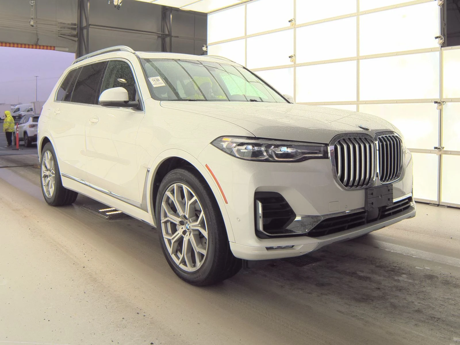 BMW X7 xDrive40i - изображение 3