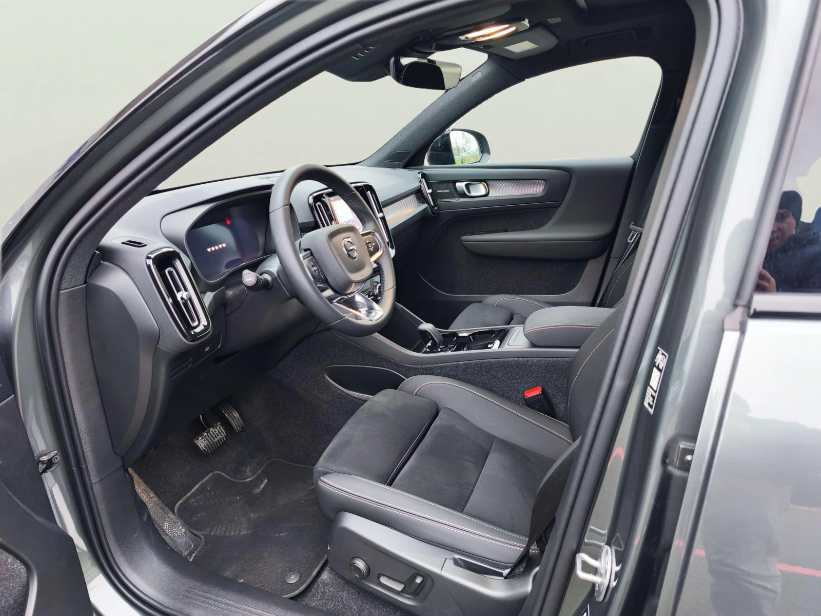 Volvo EX40 2 | Mobile.bg � ����������� 7